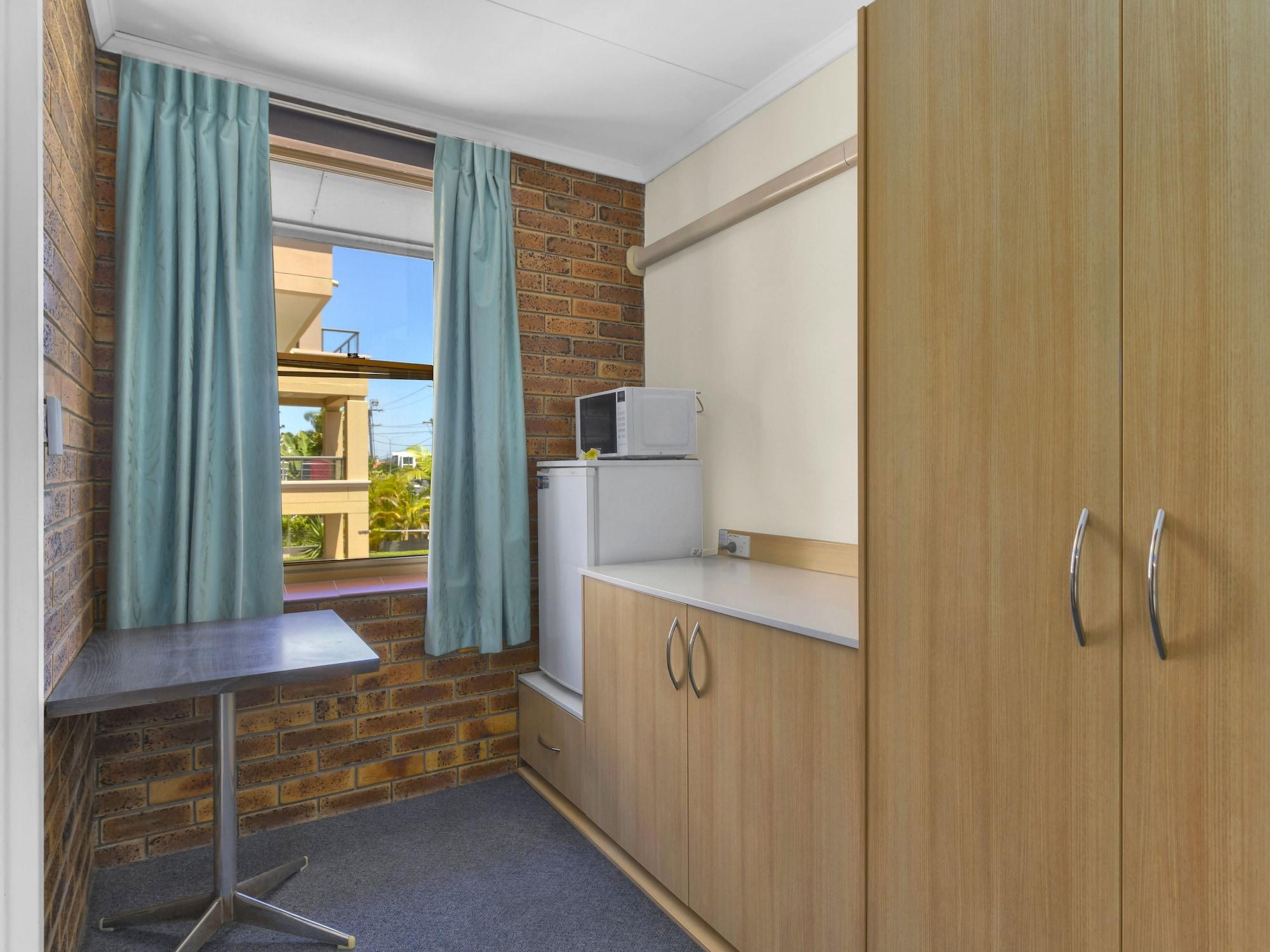 Camden Motor Inn Mermaid Beach Экстерьер фото