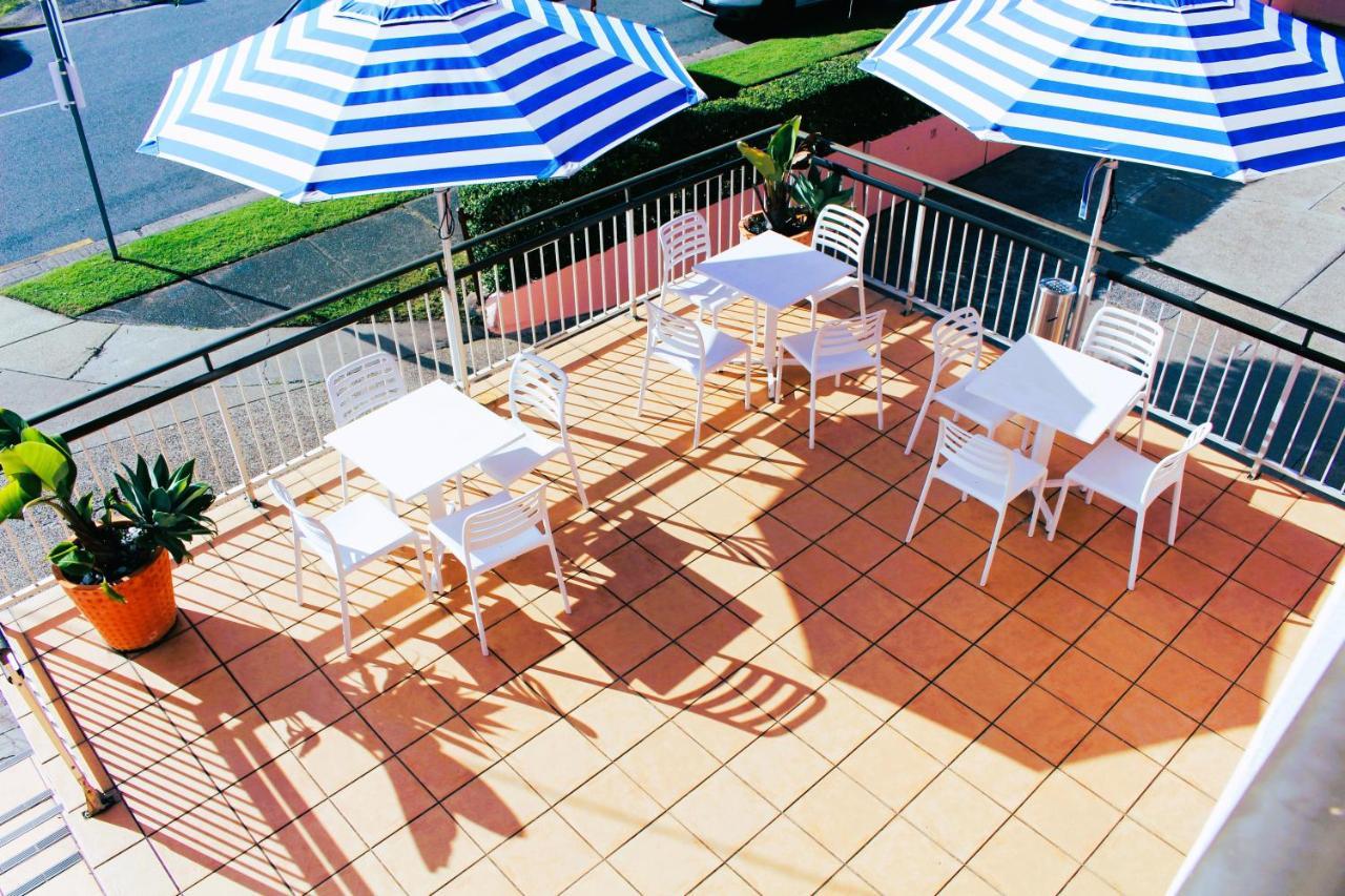 Camden Motor Inn Mermaid Beach Экстерьер фото