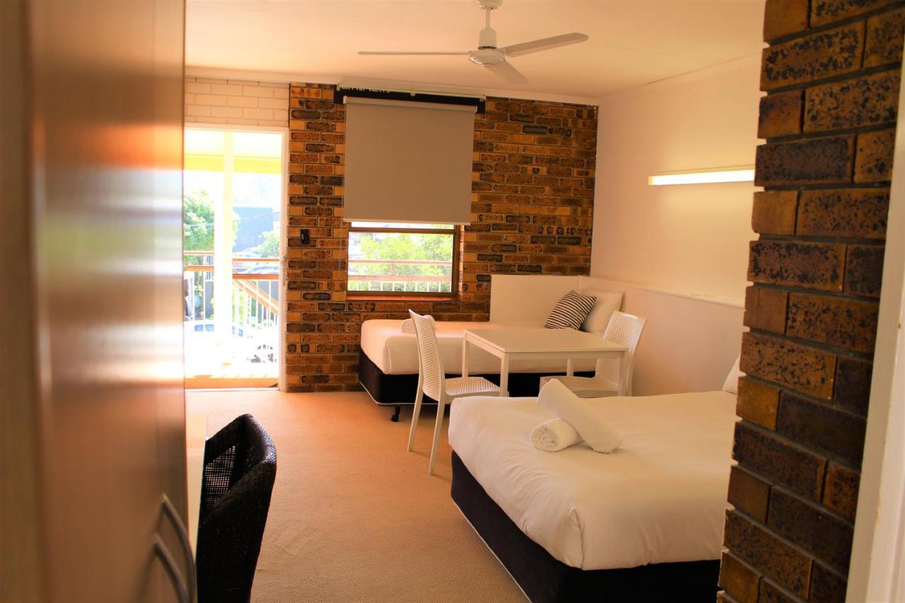 Camden Motor Inn Mermaid Beach Экстерьер фото