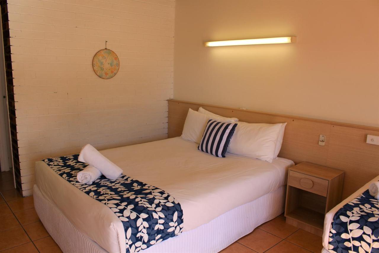 Camden Motor Inn Mermaid Beach Экстерьер фото