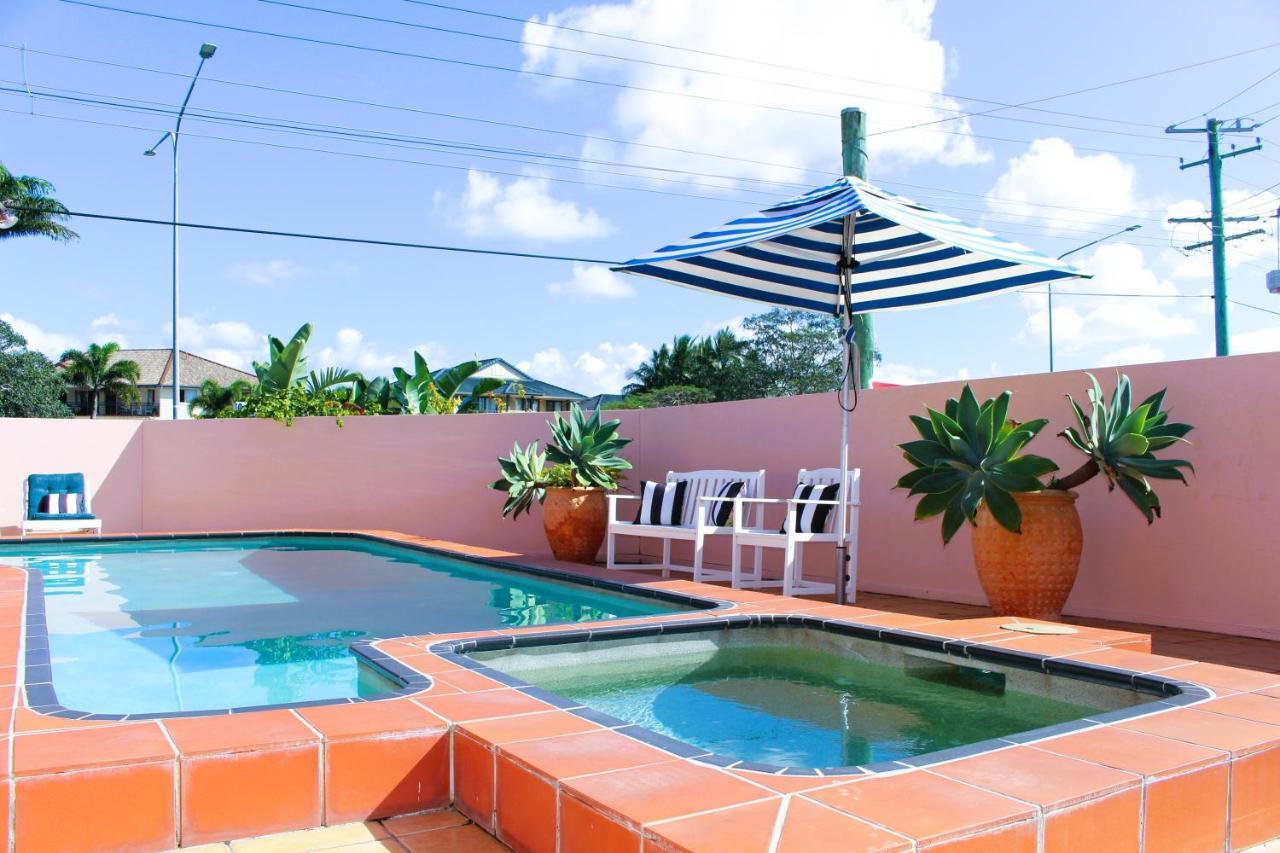 Camden Motor Inn Mermaid Beach Экстерьер фото