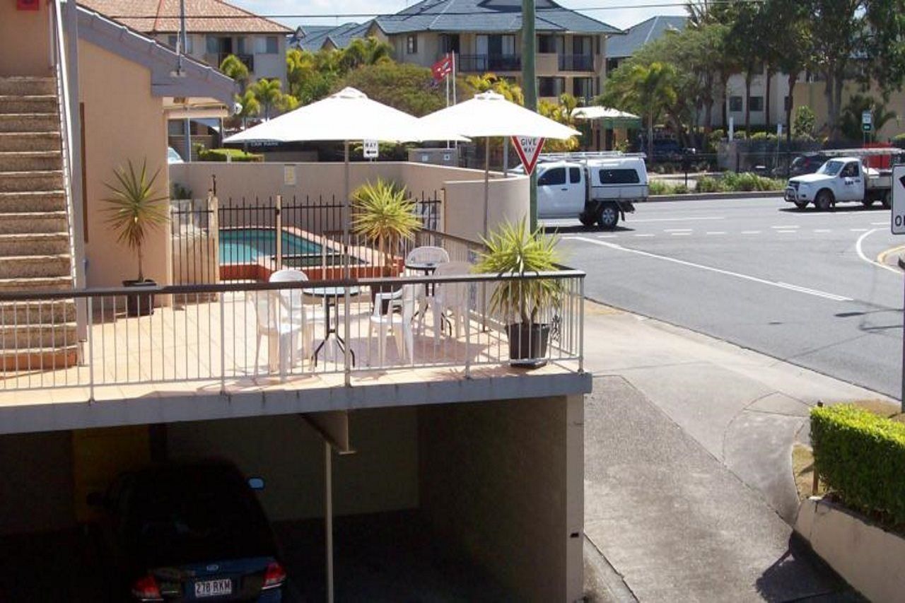 Camden Motor Inn Mermaid Beach Экстерьер фото